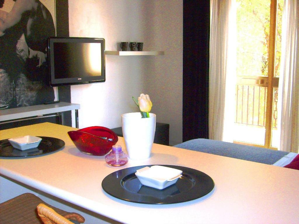 I Cugi Metropolis Apartment Bronte Exterior photo